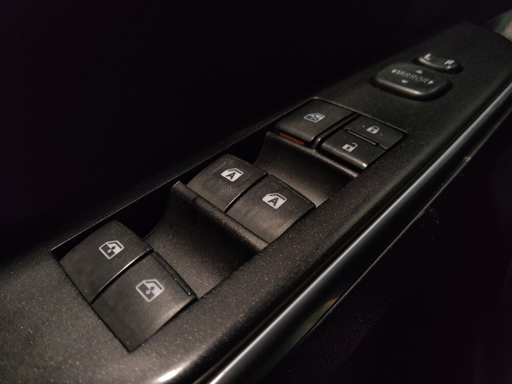 2016 Toyota Camry in Jacksonville, FL 32210 - 18078744 27