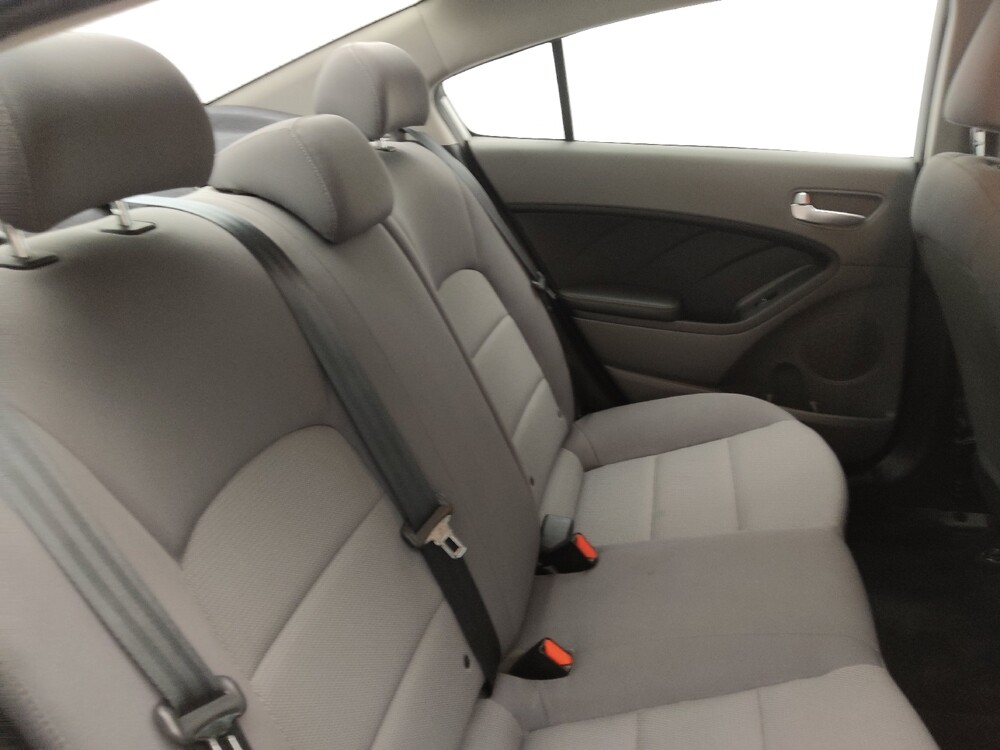 2018 Kia Forte in Conway, SC 29526 - 18078753 19