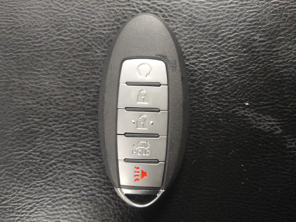 2018 Nissan Pathfinder in Houston, TX 77074 - 18078773 32