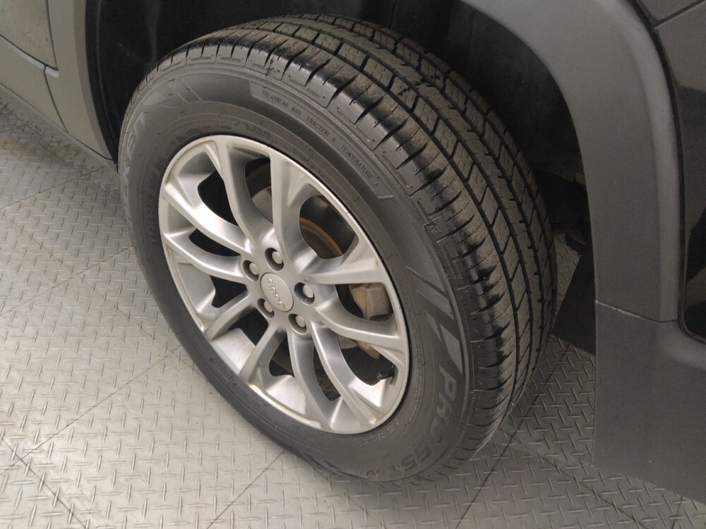 2019 Jeep Cherokee in San Antonio, TX 78238 - 18078782 31