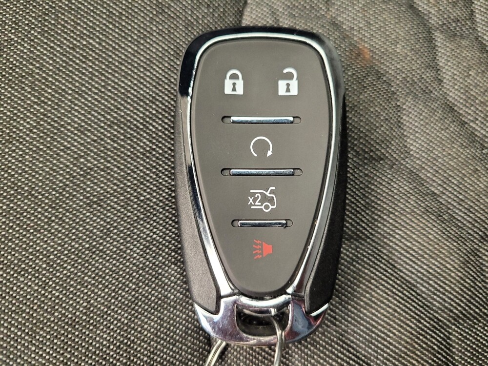 2020 Chevrolet Equinox in Fairfield, OH 45014 - 18078791 32