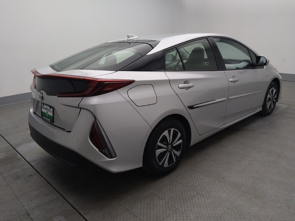 2018 Toyota Prius Prime in Gladstone, MO 64118 - 18078812 10