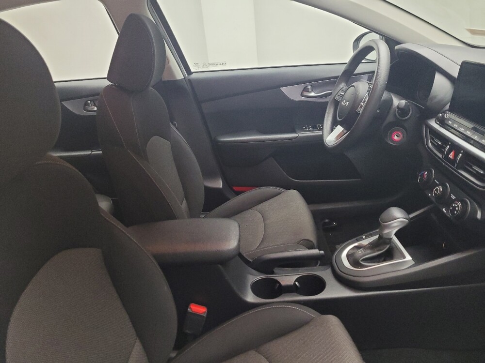 2022 Kia Forte in St. Louis, MO 63125 - 18078816 21