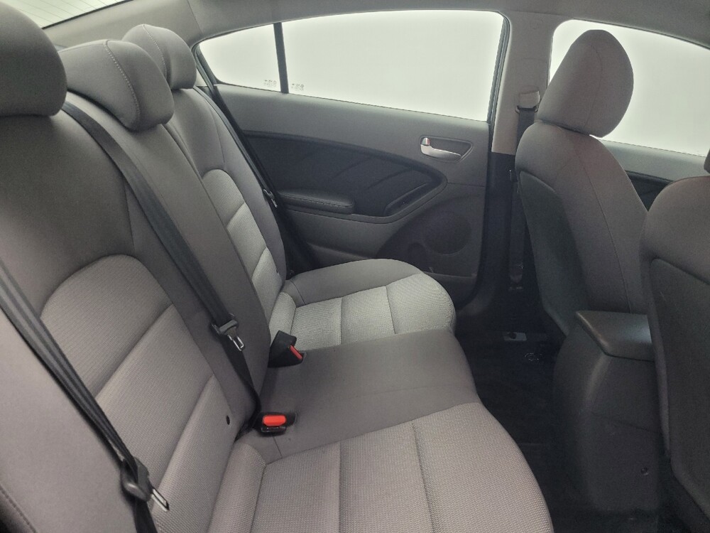 2017 Kia Forte in Highland, IN 46322 - 18078837 19