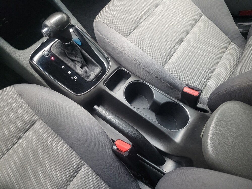 2017 Kia Forte in Highland, IN 46322 - 18078837 26