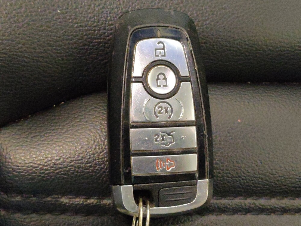 2019 Ford Edge in Oklahoma City, OK 73139 - 18078838 32