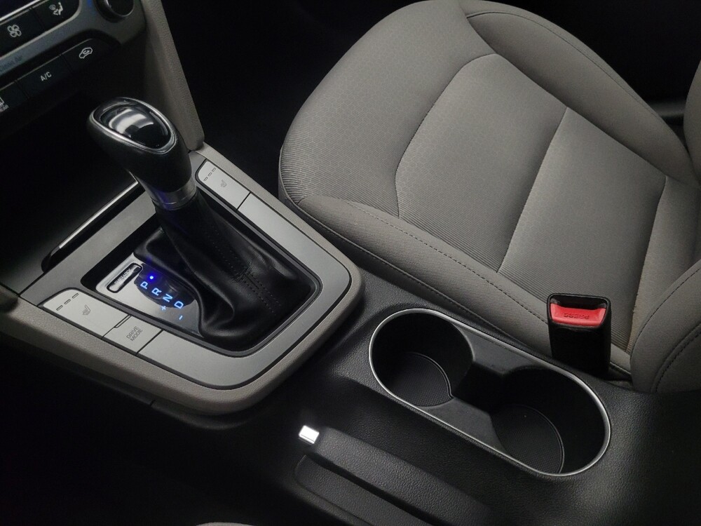 2018 Hyundai Elantra in Highland, IN 46322 - 18078840 26