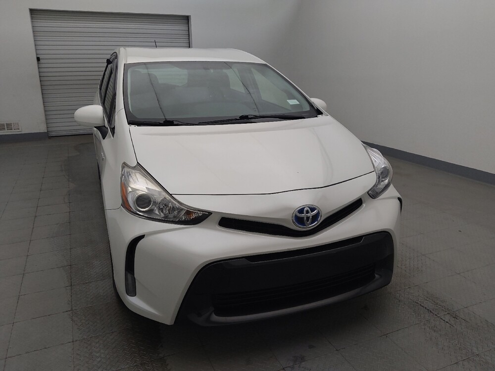 2015 Toyota Prius V in Live Oak, TX 78233 - 18078877 14