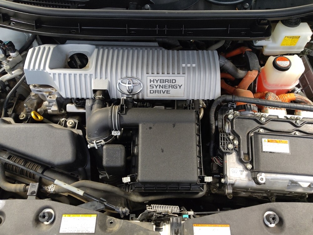 2015 Toyota Prius V in Live Oak, TX 78233 - 18078877 30