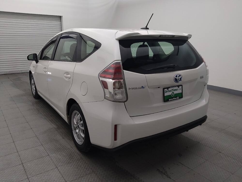 2015 Toyota Prius V in Live Oak, TX 78233 - 18078877 5
