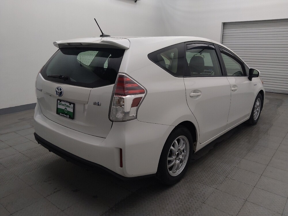 2015 Toyota Prius V in Live Oak, TX 78233 - 18078877 9
