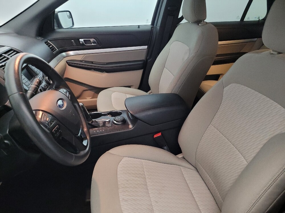 2019 Ford Explorer in Langhorne, PA 19047 - 18078888 17
