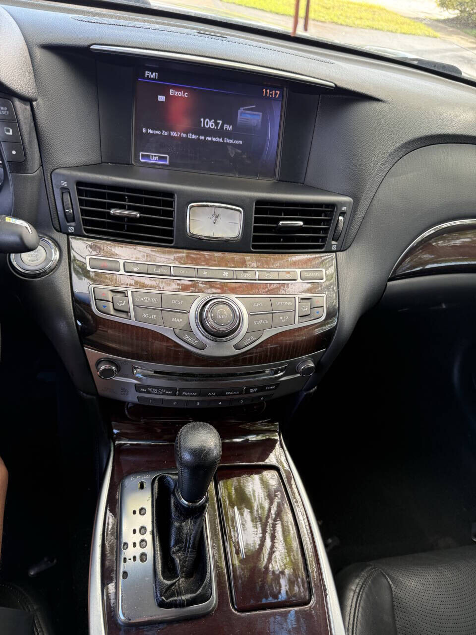 2015 INFINITI Q70 in Hollywood, FL 33023-1906 - 18078914 21