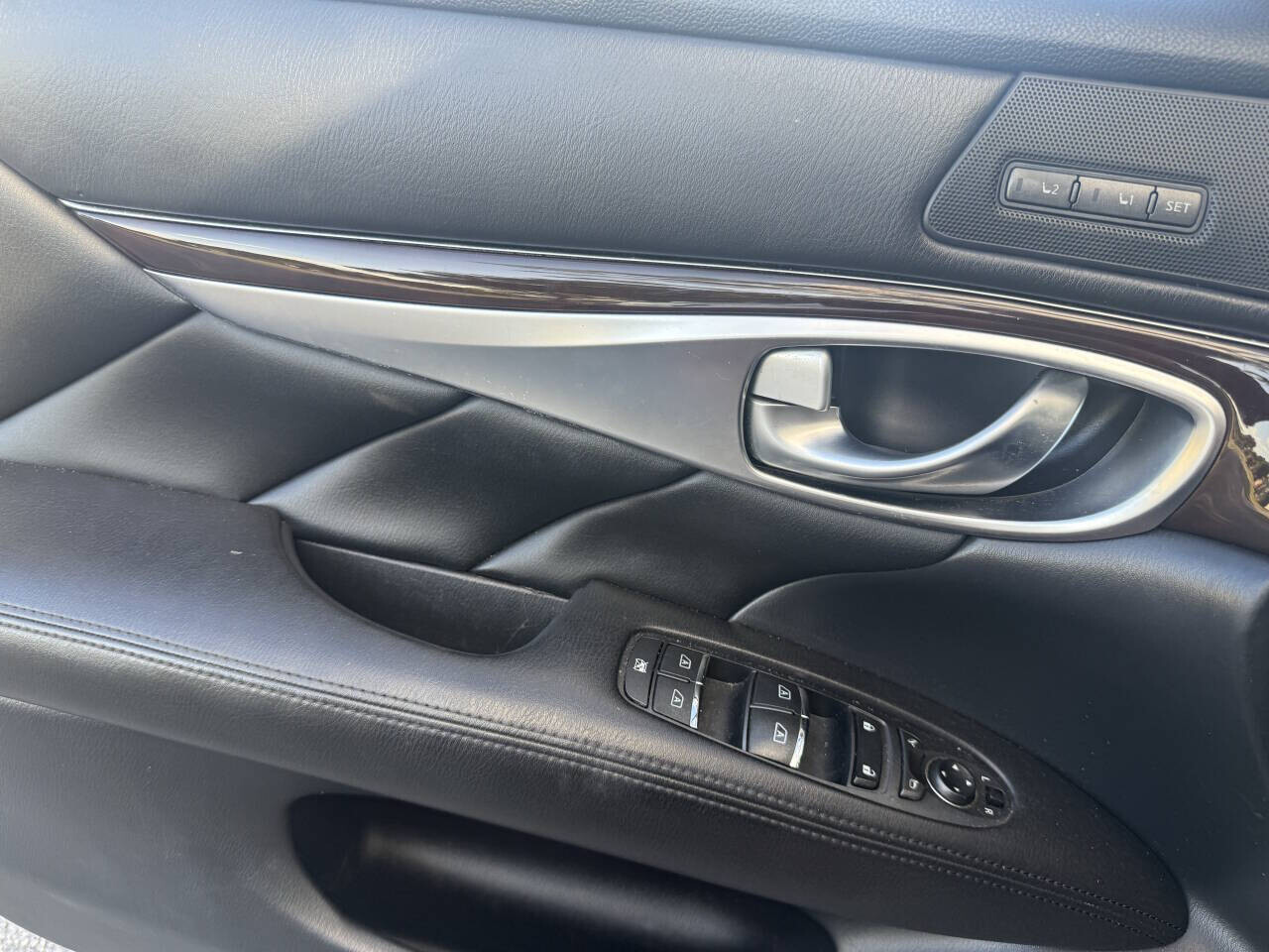 2015 INFINITI Q70 in Hollywood, FL 33023-1906 - 18078914 45