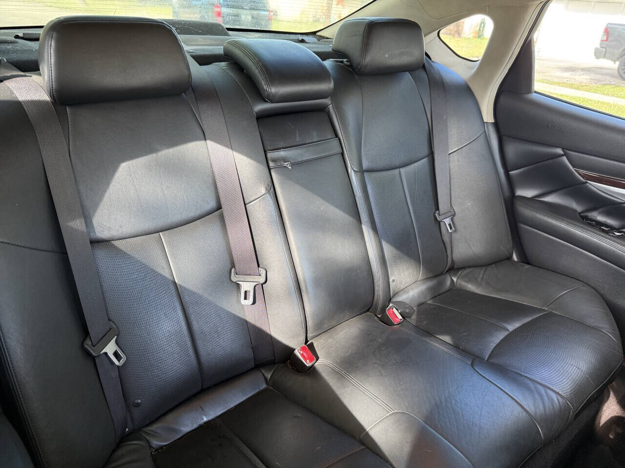 2015 INFINITI Q70 in Hollywood, FL 33023-1906 - 18078914 25