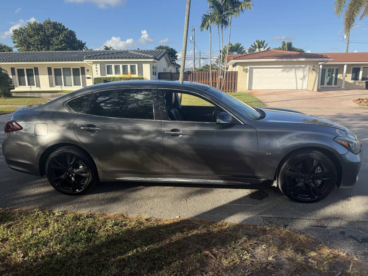 2015 INFINITI Q70 in Hollywood, FL 33023-1906 - 18078914 32