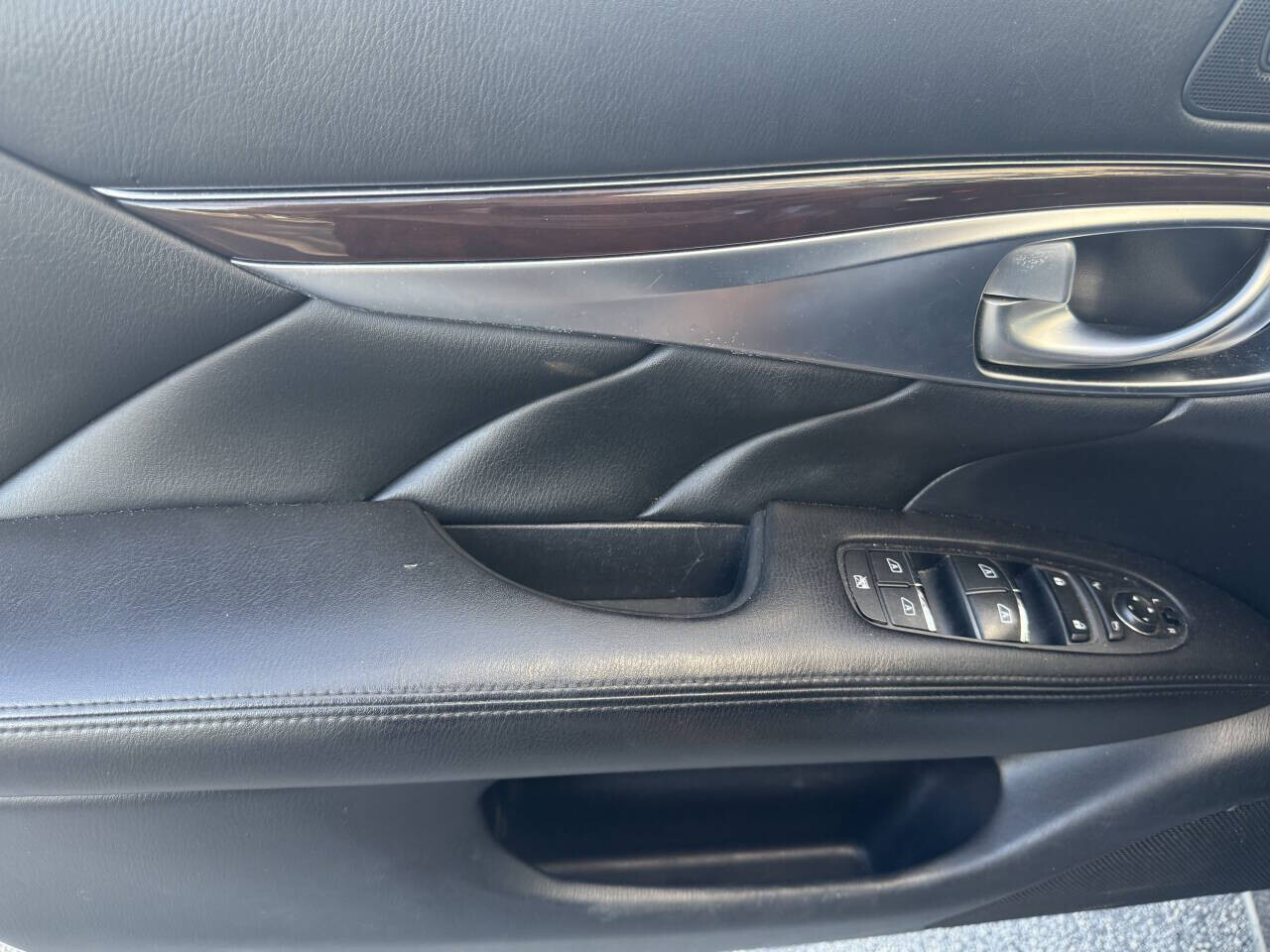 2015 INFINITI Q70 in Hollywood, FL 33023-1906 - 18078914 41