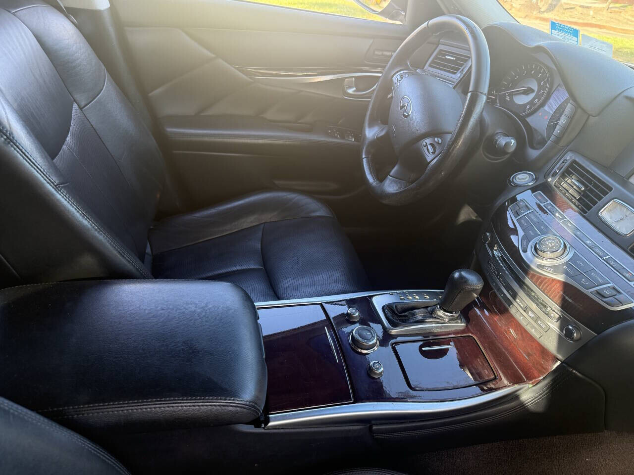 2015 INFINITI Q70 in Hollywood, FL 33023-1906 - 18078914 36