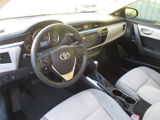 2015 Toyota Corolla in Oak Grove, MO 64075 - 18078915 9