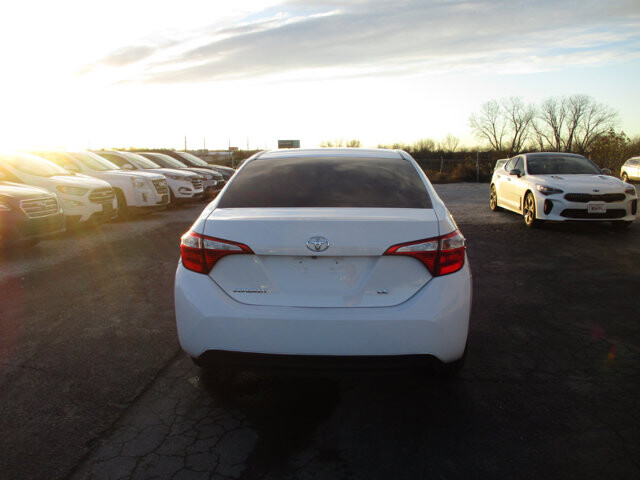 2015 Toyota Corolla in Oak Grove, MO 64075 - 18078915 6