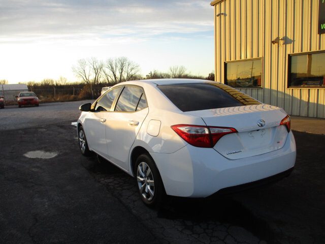 2015 Toyota Corolla in Oak Grove, MO 64075 - 18078915 7