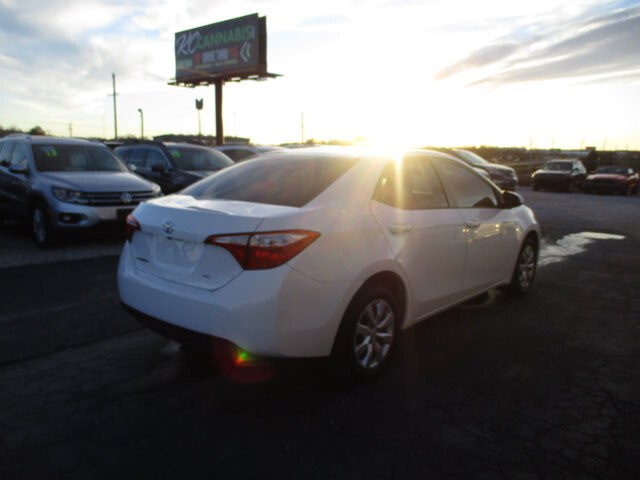 2015 Toyota Corolla in Oak Grove, MO 64075 - 18078915 5