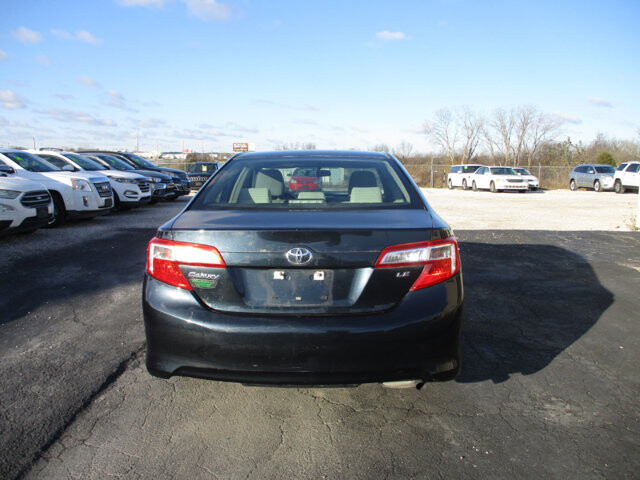 2013 Toyota Camry in Oak Grove, MO 64075 - 18078916 6