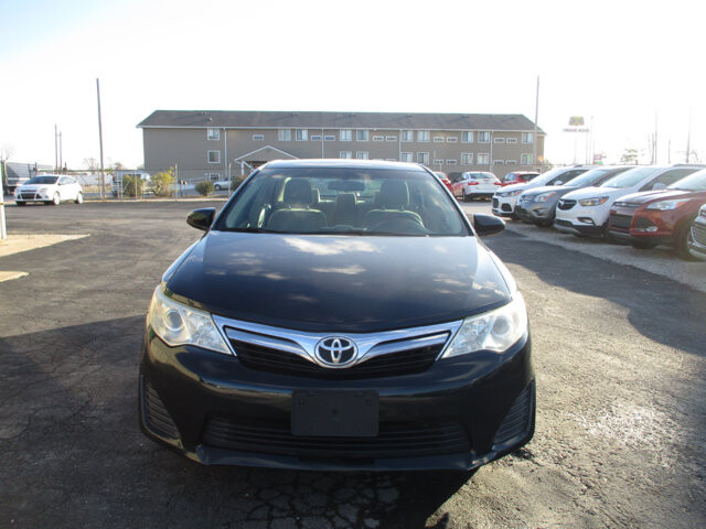 2013 Toyota Camry in Oak Grove, MO 64075 - 18078916 2