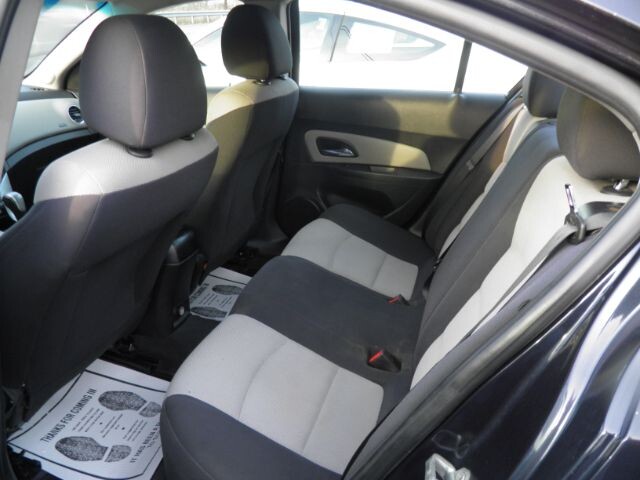 2016 Chevrolet Cruze in Barton, MD 21521 - 18078920 4