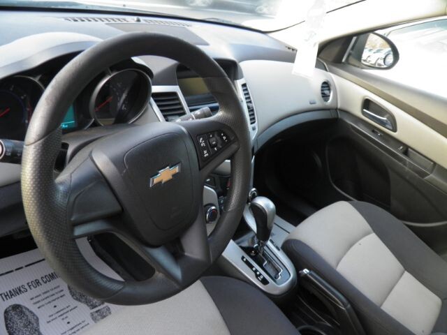 2016 Chevrolet Cruze in Barton, MD 21521 - 18078920 3