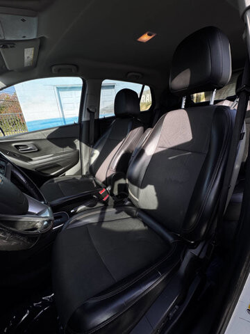 2018 Chevrolet Trax in Eastpointe, MI 48021 - 18078929 8