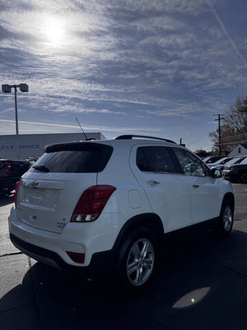 2018 Chevrolet Trax in Eastpointe, MI 48021 - 18078929 5