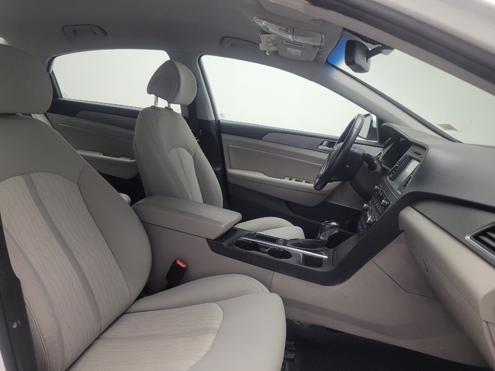 2017 Hyundai Sonata in Union City, GA 30291 - 18078972 21