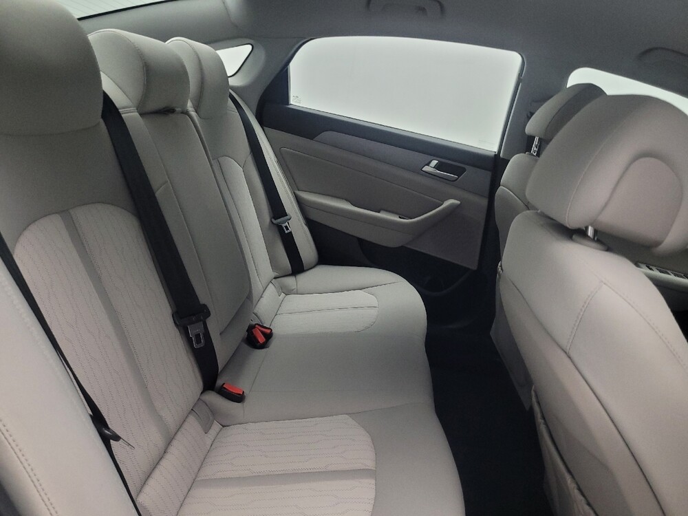2017 Hyundai Sonata in Union City, GA 30291 - 18078972 19