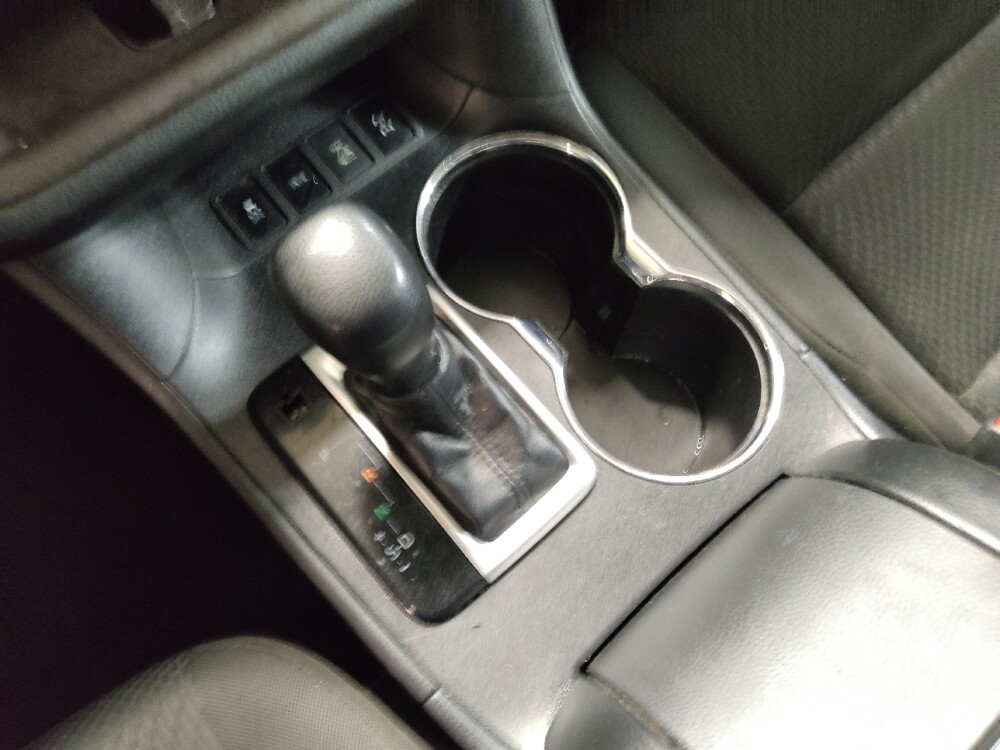 2018 Toyota Highlander in Plano, TX 75074 - 18078980 26