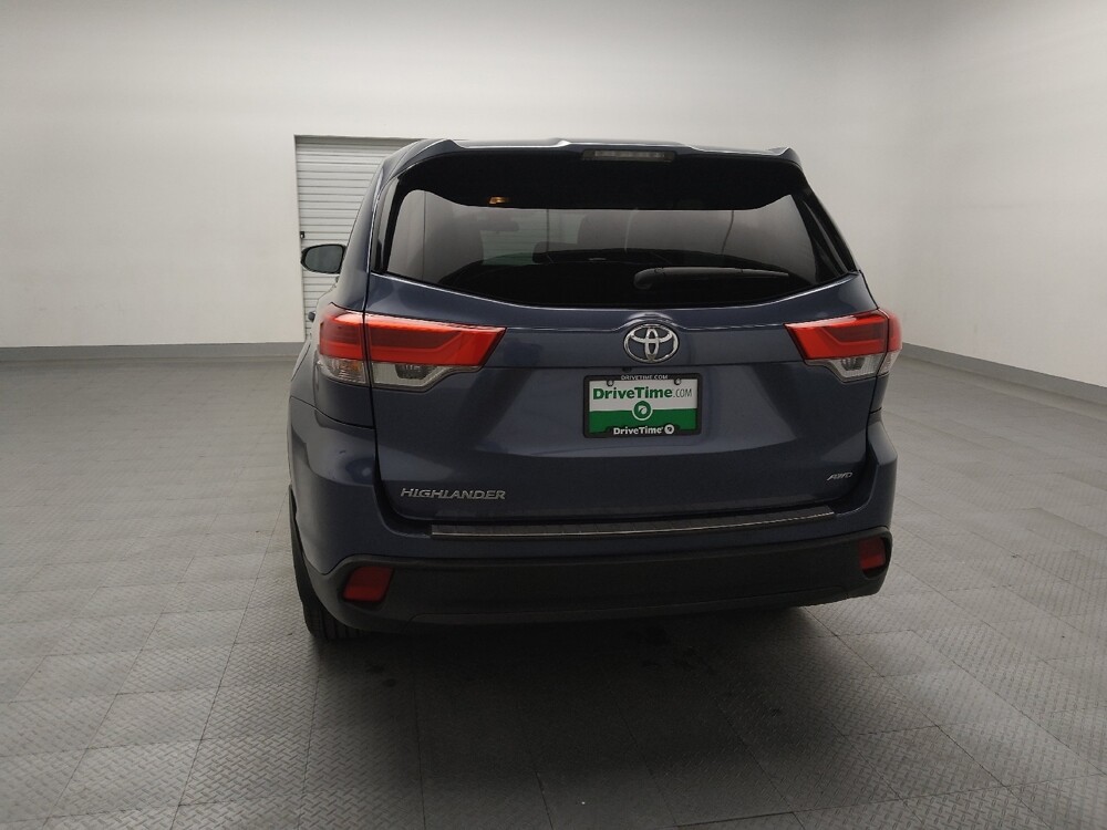 2018 Toyota Highlander in Plano, TX 75074 - 18078980 6