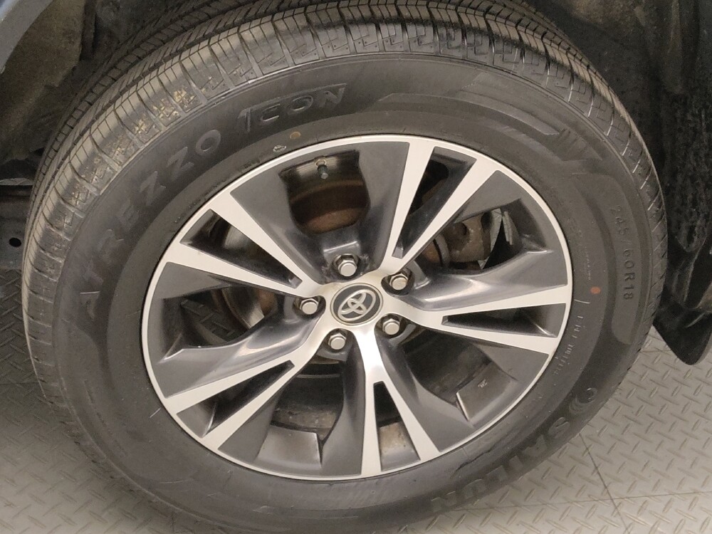 2018 Toyota Highlander in Plano, TX 75074 - 18078980 31