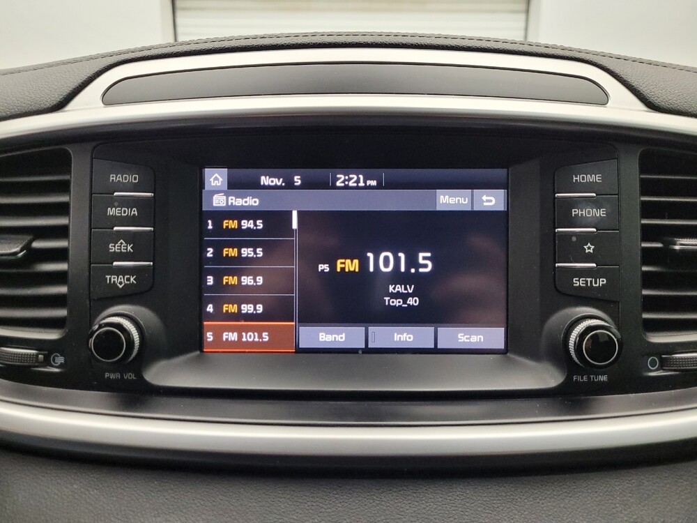 2020 Kia Sorento in Tucson, AZ 85705 - 18078997 25