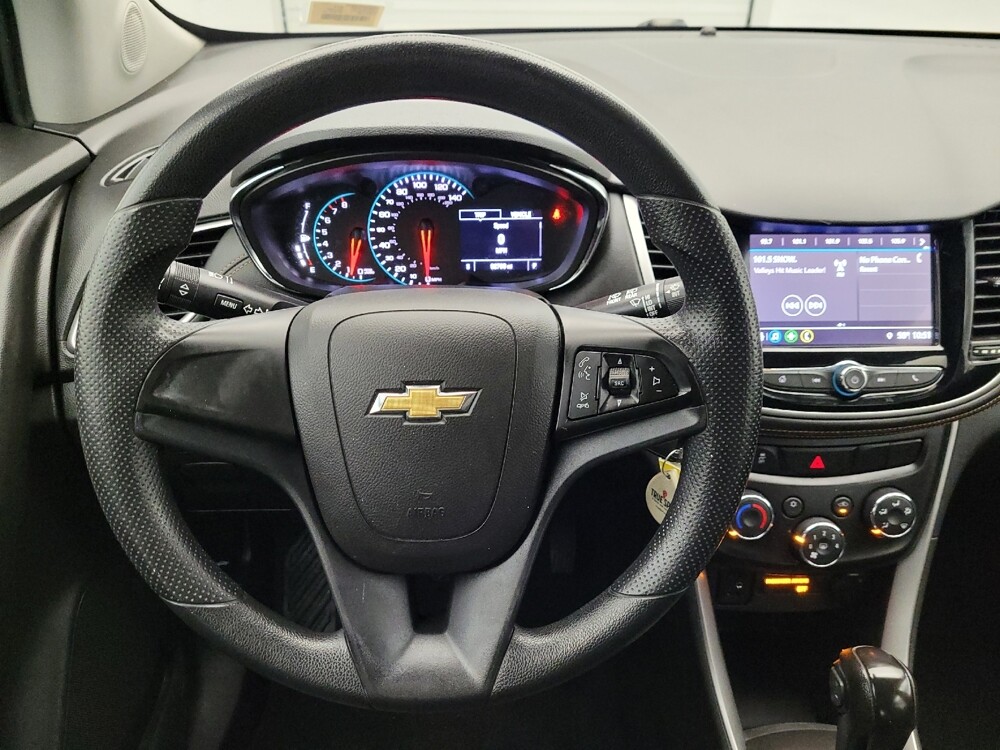 2018 Chevrolet Trax in Phoenix, AZ 85022 - 18079002 22