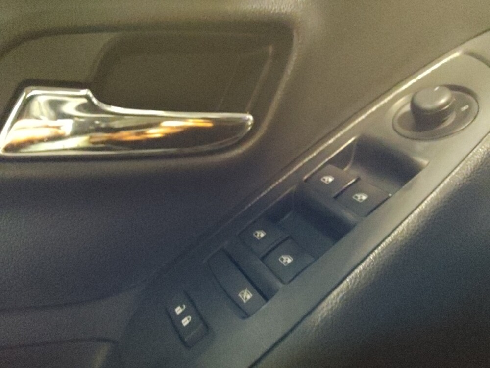 2018 Chevrolet Trax in Phoenix, AZ 85022 - 18079002 27