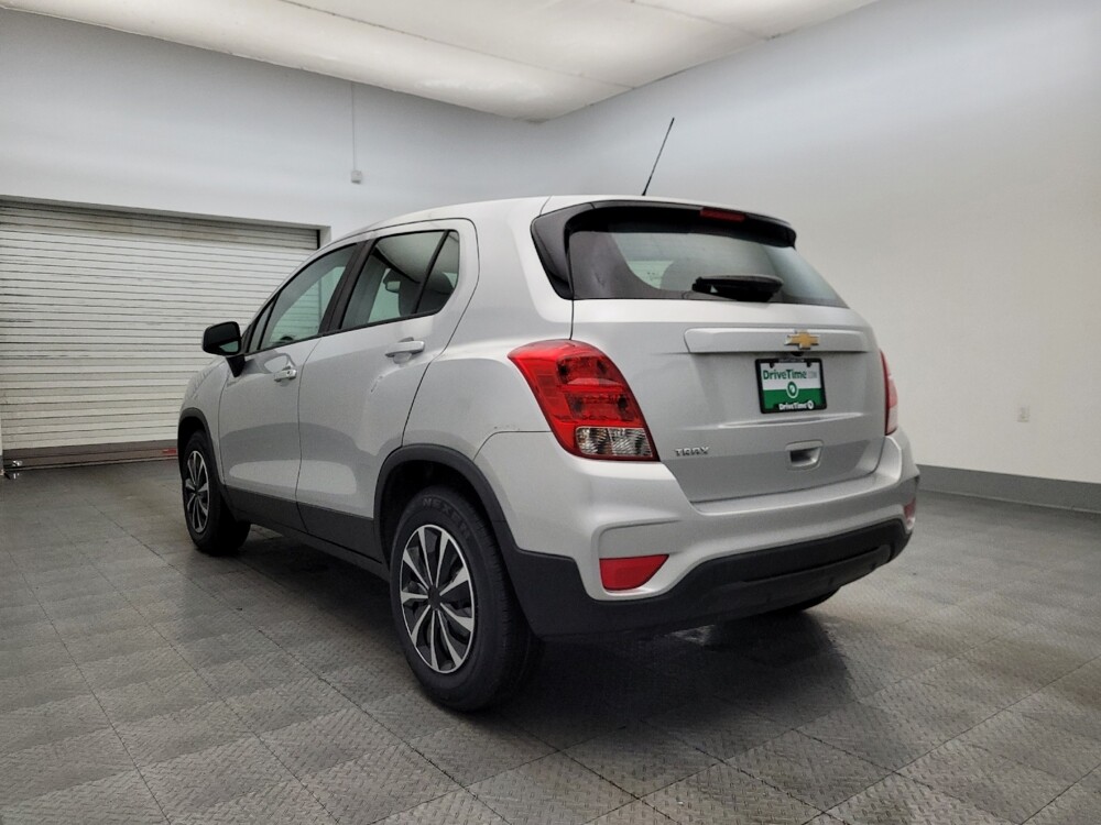 2018 Chevrolet Trax in Phoenix, AZ 85022 - 18079002 5