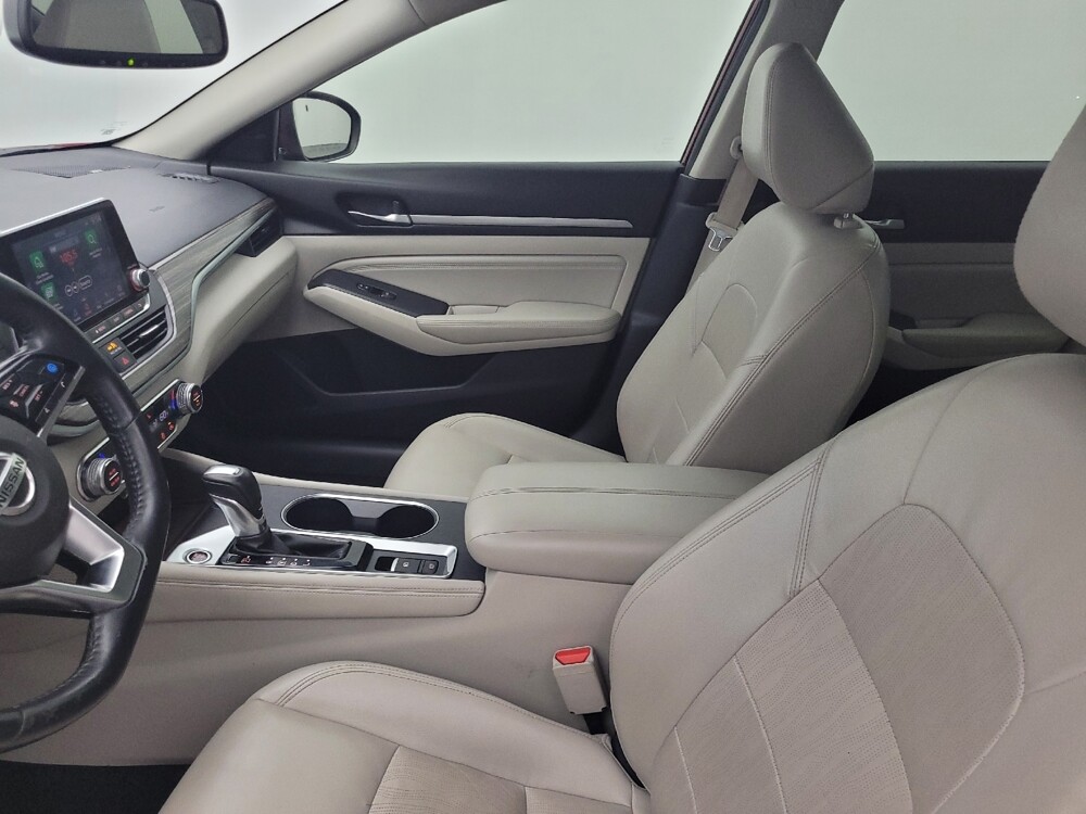 2019 Nissan Altima in Fort Myers, FL 33907 - 18079003 17