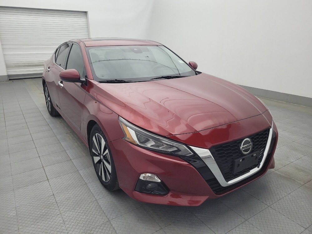 2019 Nissan Altima in Fort Myers, FL 33907 - 18079003 13