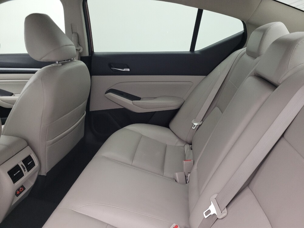 2019 Nissan Altima in Fort Myers, FL 33907 - 18079003 18