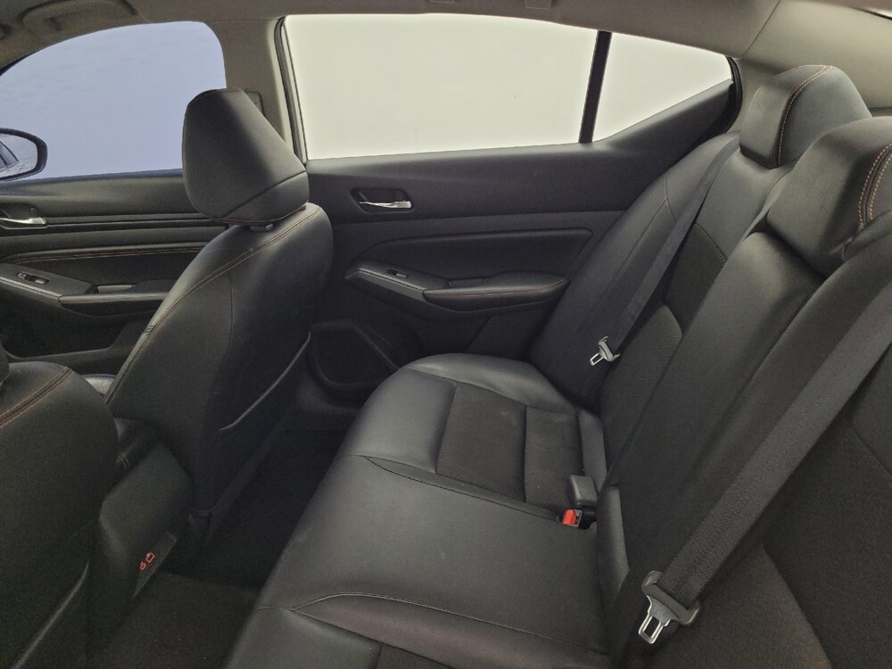 2019 Nissan Altima in Clearwater, FL 33764 - 18079004 17