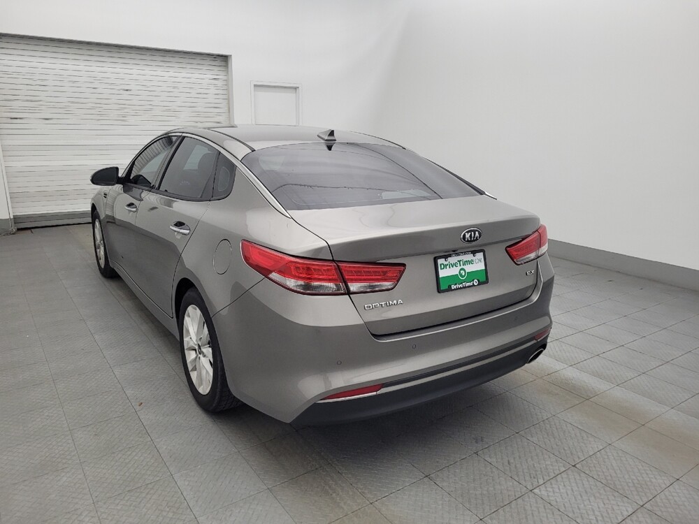 2018 Kia Optima in Clearwater, FL 33764 - 18079005 5
