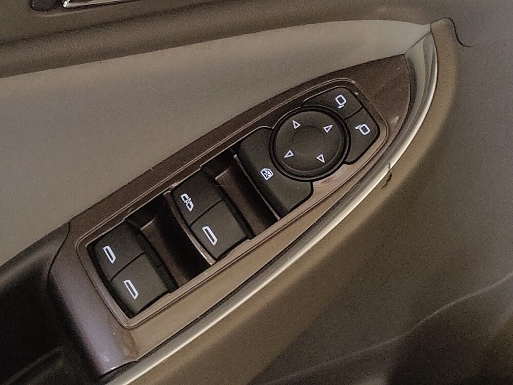 2019 Chevrolet Malibu in Clearwater, FL 33764 - 18079007 27