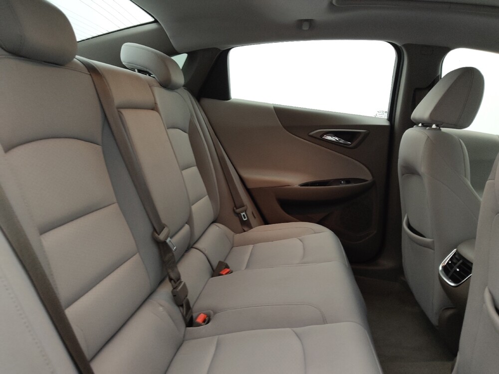 2019 Chevrolet Malibu in Clearwater, FL 33764 - 18079007 19