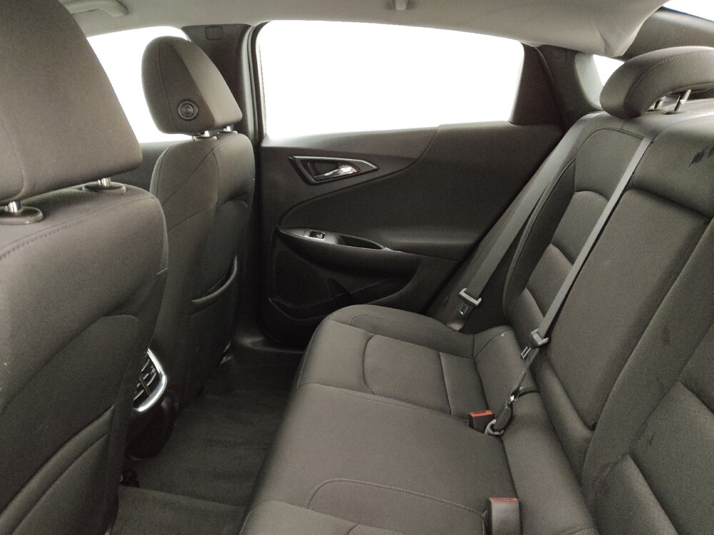 2019 Chevrolet Malibu in Tallahassee, FL 32304 - 18079009 18