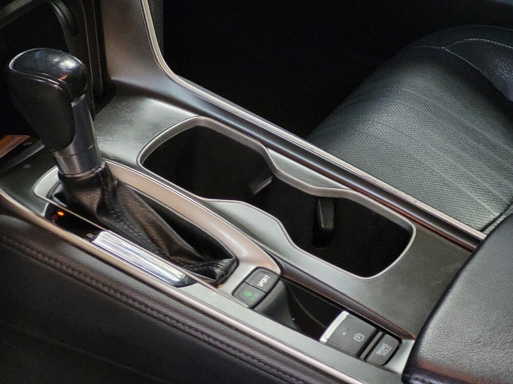 2018 Honda Accord in Tampa, FL 33619 - 18079010 26